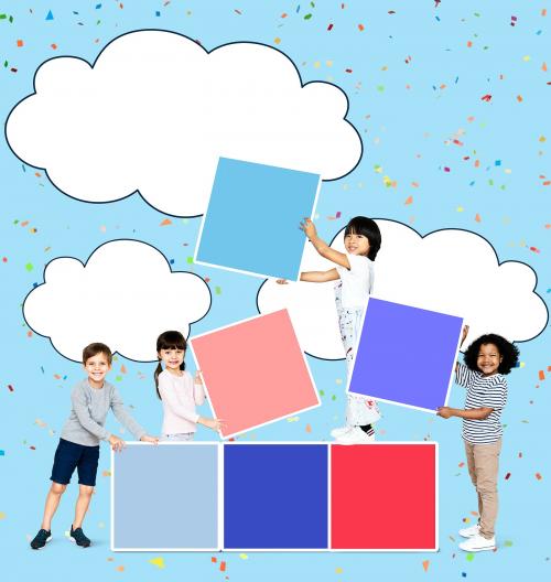 Diverse happy kids stacking empty square boards - 504307