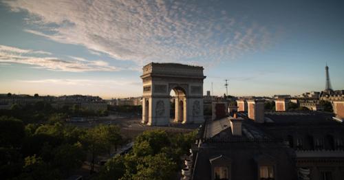 Arc Du Triomphe At Dusk, Paris France