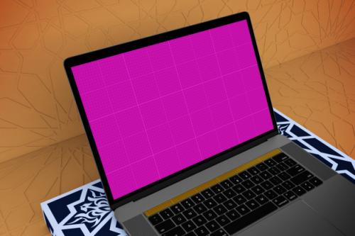 Arabic Laptop Mockup Premium PSD