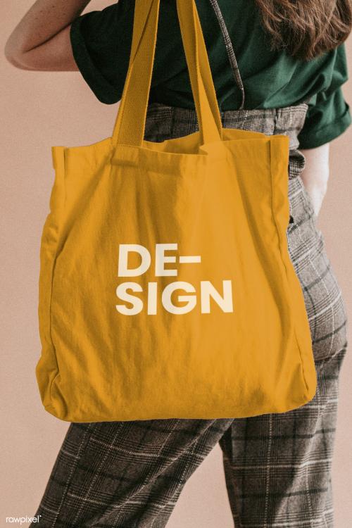 Woman with a tote bag mockup - 1216475