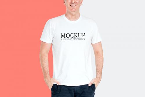 Man in a white tee mockup - 598466