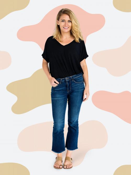 Cheerful blond woman in a black tee character isolated on patterned background - 591391