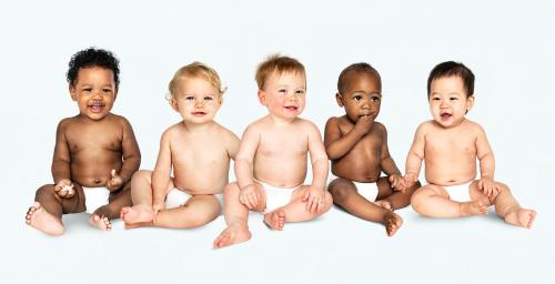 Diverse babies sitting on the floor - 546257