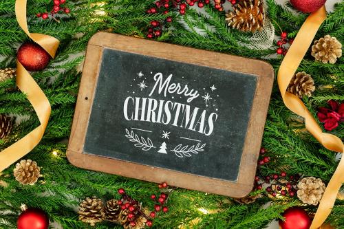 Merry Christmas greeting on a blackboard mockup - 520141