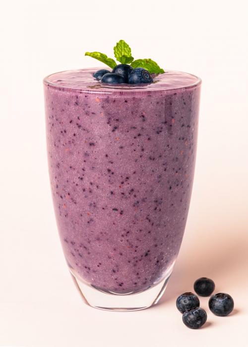 Fresh blueberry and acai smoothie - 2280549