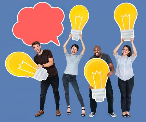 Group of diverse people with bright light bulbs and a blank speech bubble - 492306