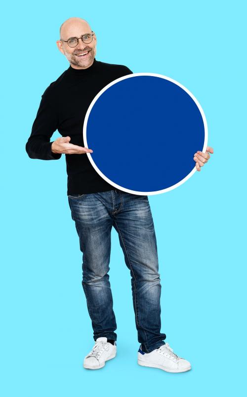 Cool entrepreneur holding a blank circles - 492474