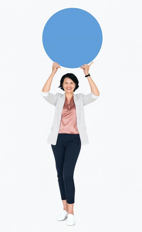Woman presenting a blue round board - 491293