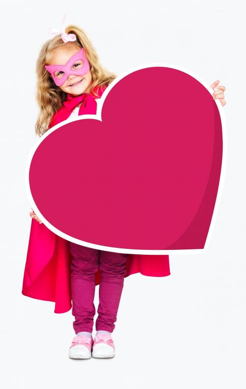 Superhero holding a heart icon - 491938