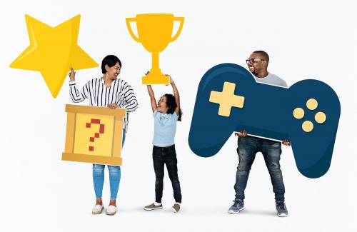 Happy family winners of a video game challenge - 490399