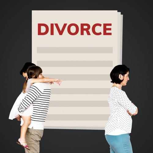 Divided family getting a divorce - 490665