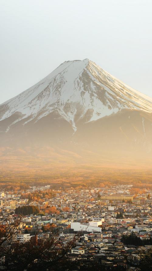 Mount Fuji and Kawaguchiko town, Japan mobile phone wallpaper - 1218503