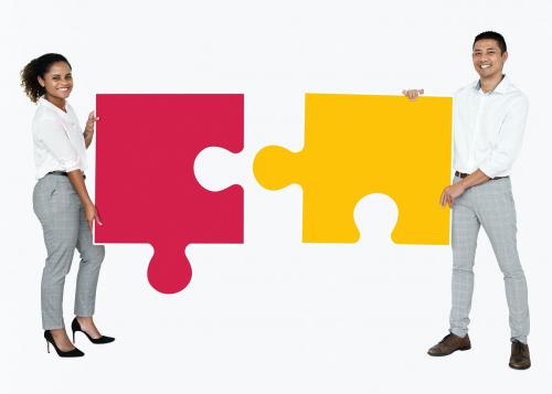 Businesspeople connecting jigsaw puzzle pieces - 475609