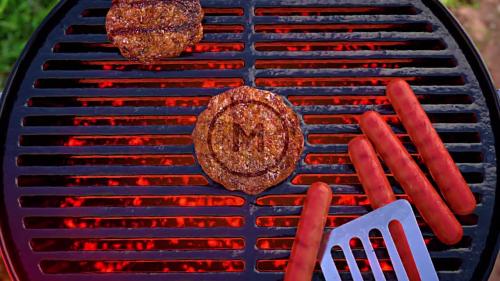 MotionArray - BBQ Grilled Logo Reveal - 688065