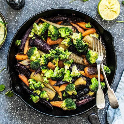 Fried vegetables in a pan - 893619