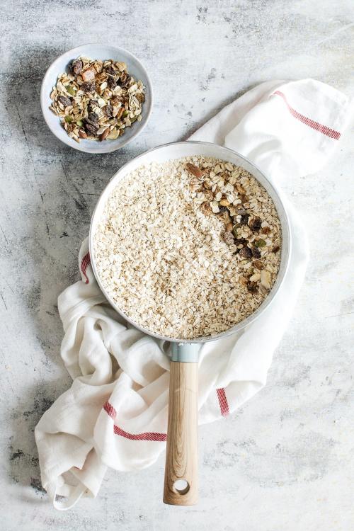 Organic homemade oats in a pot - 893687