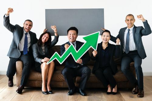 Business people with growth graph icon - 414504