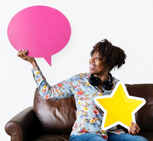Cheerful woman with speech bubble icon - 414581