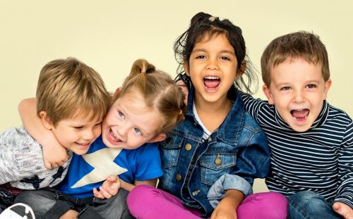Children Smiling Happiness Friendship Togetherness - 7071