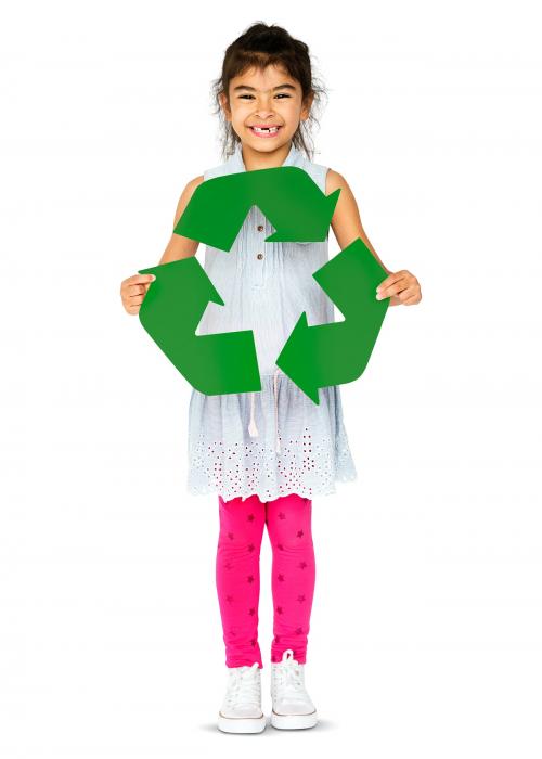 Little girl holding recycle symbol - 5091
