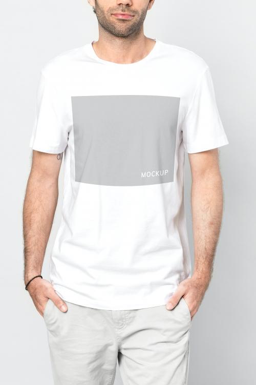 Slim man in a white t-shirt mockup - 2291277