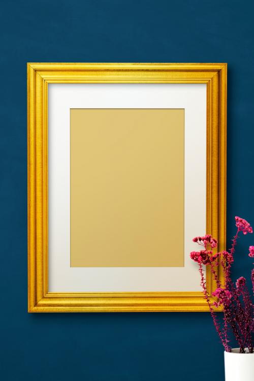 Gold photo frame mockup - 2021862