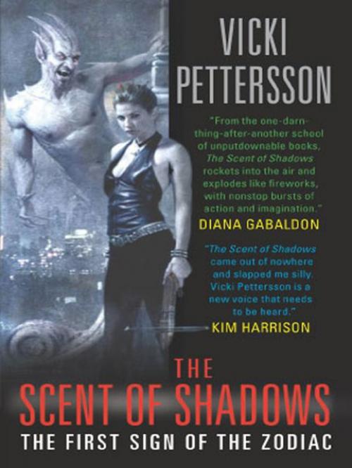Scent of Shadows - Vicki Pettersson