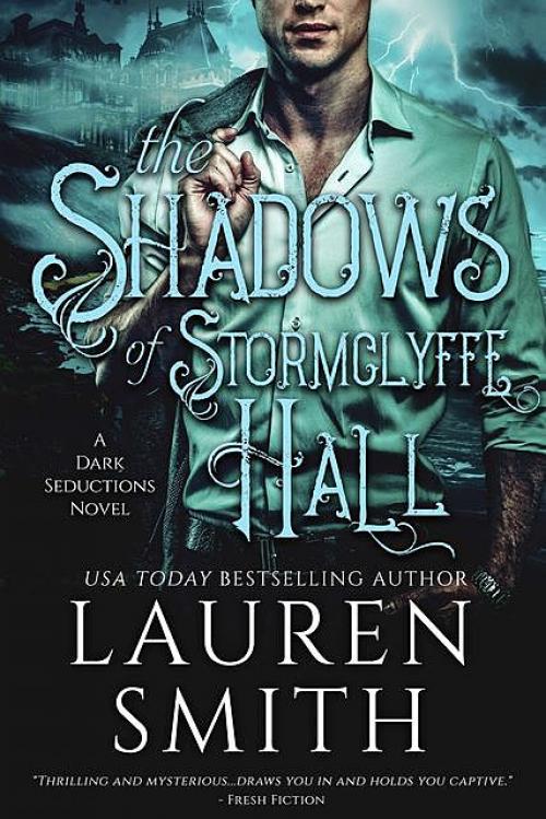The Shadows of Stormclyffe Hall - Lauren Smith