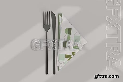 Napkin with Cutlery Mockup XR8HSLZ
