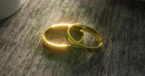 Videohive - Wedding Rings Closeup - 4K - 43009094