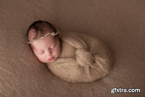 Erin Elizabeth Photography - Newborn Post-Production and Workflow