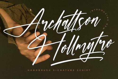 Archattson Hollmytro Handbrush Signature Font