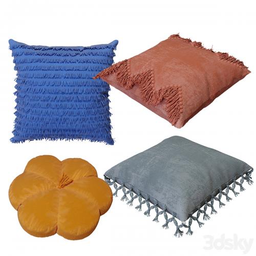 Decorative pillow set