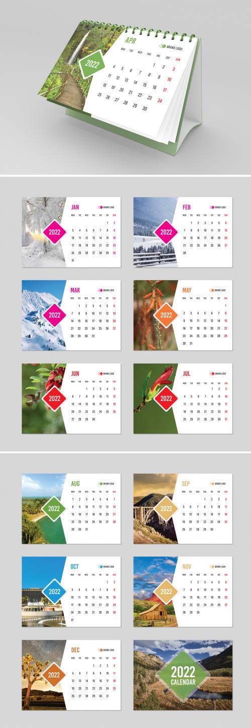 Adobe Stock - Desk Calendar 2022 - 471149122